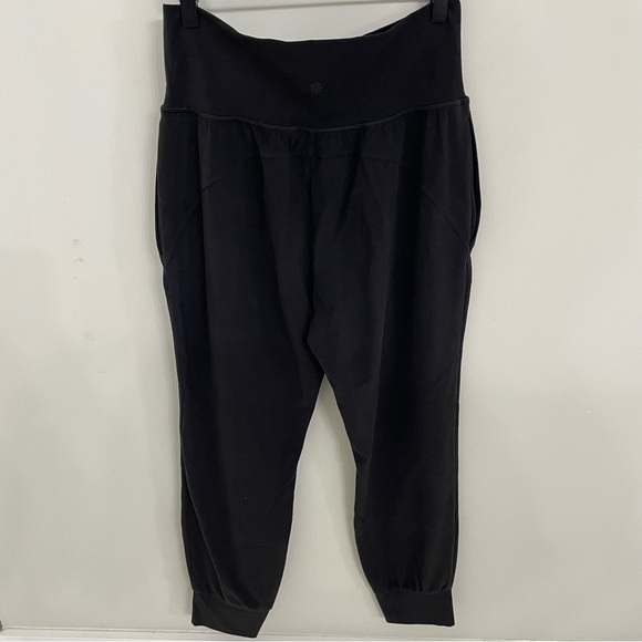 Athleta Salutation High Rise Jogger Pants Size Medium Black Athleisure Yoga. 1 - Picture 6 of 7